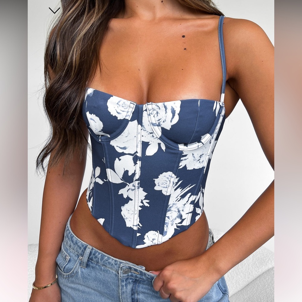 White Fox In The Morning Bustier Navy Rose